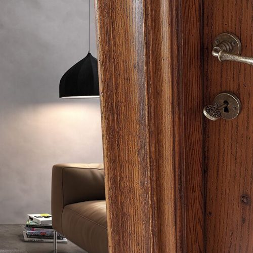 modafferi-infissi-enna-porte-in-legno-colonna